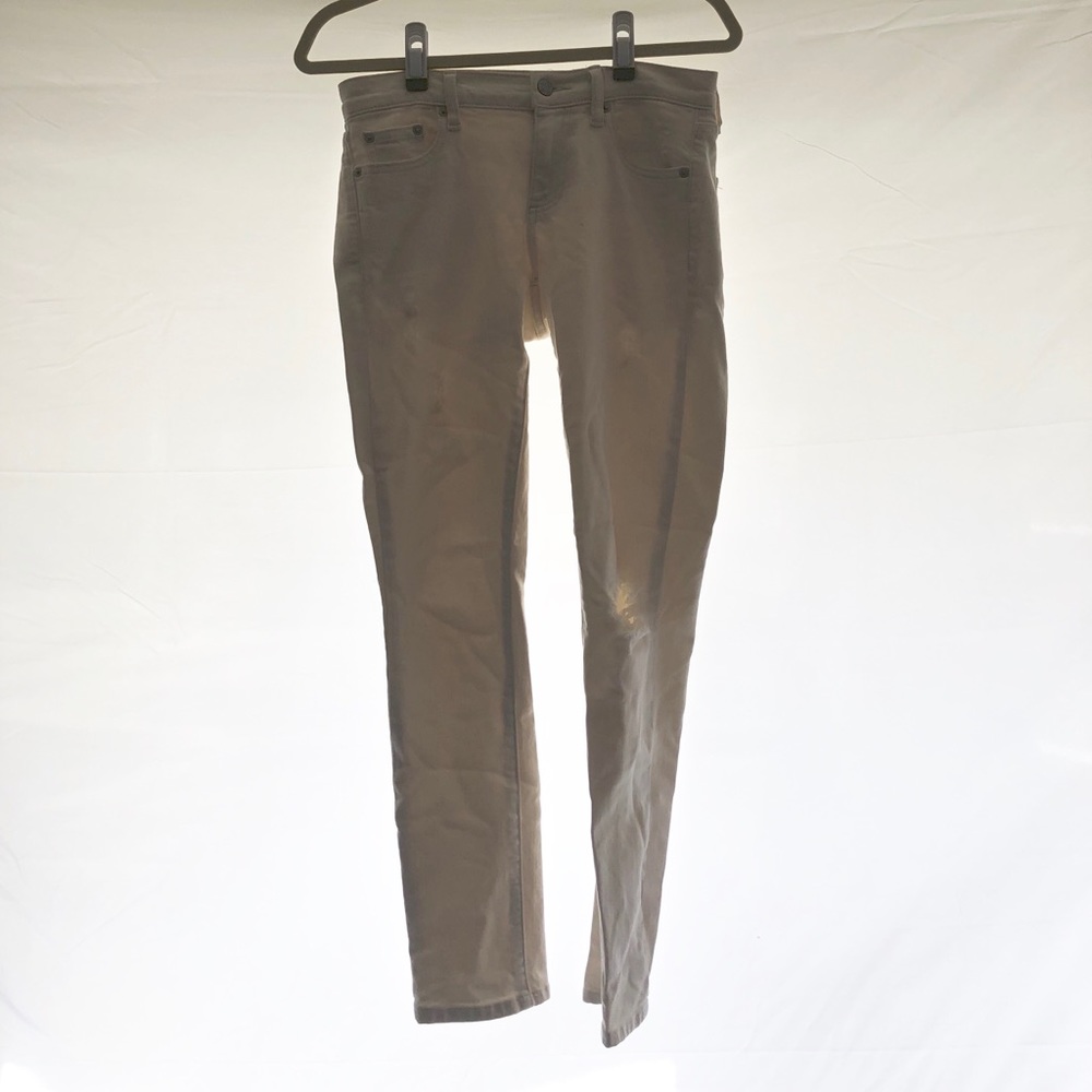 Distressed Ivory Gap Girlfriend Jeans